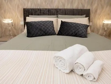 Dream House-camilla Μπάρι